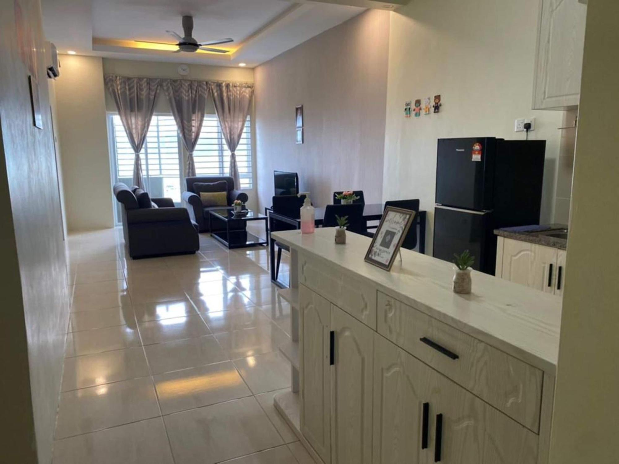 Oyo 91086 Bayu Service Apartment Kuah Extérieur photo